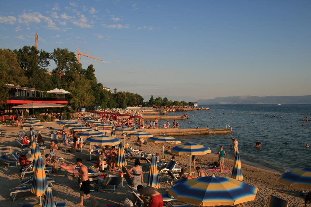 Apartments Agape Crikvenica Kültér fotó